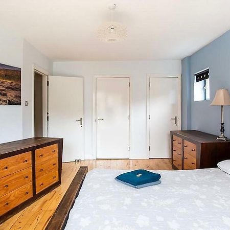 Spacious Belfast City Centre Duplex Apartment Eksteriør billede
