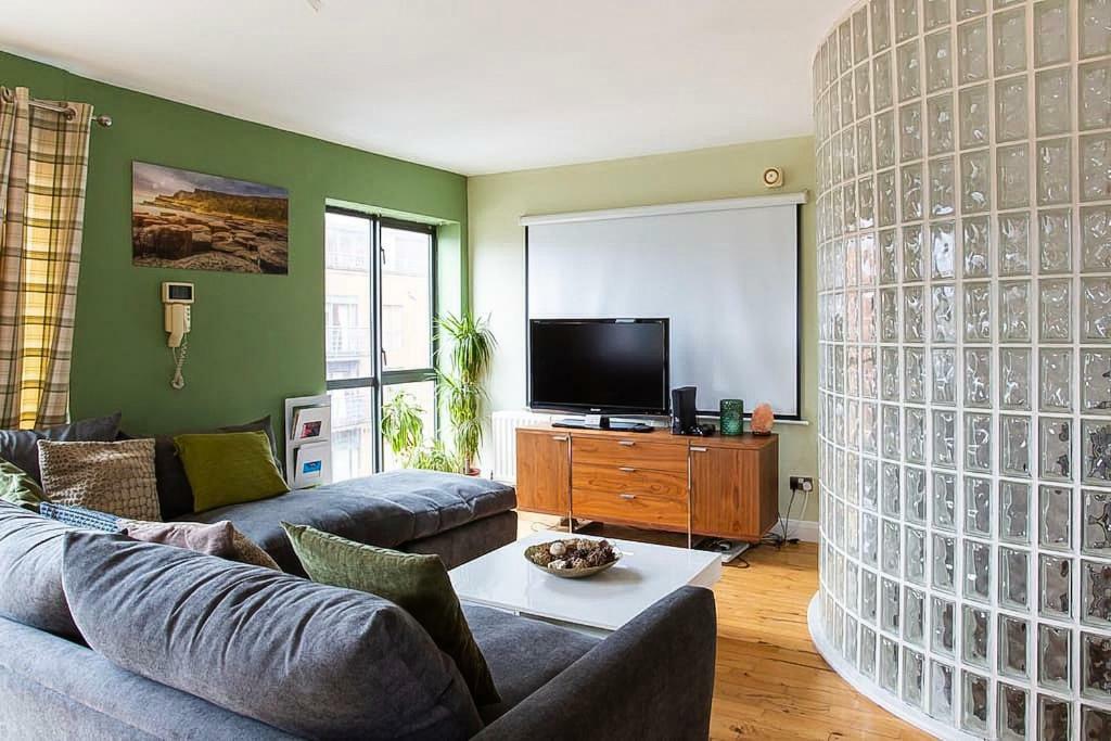 Spacious Belfast City Centre Duplex Apartment Eksteriør billede