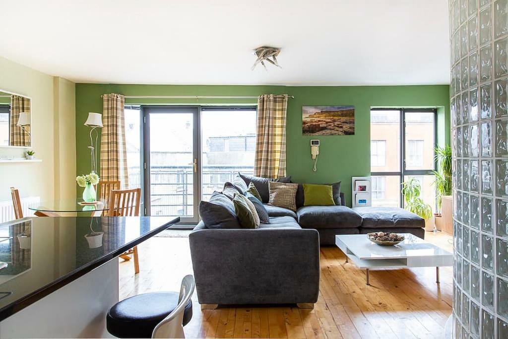 Spacious Belfast City Centre Duplex Apartment Eksteriør billede