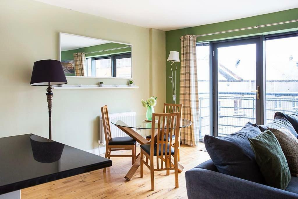 Spacious Belfast City Centre Duplex Apartment Eksteriør billede