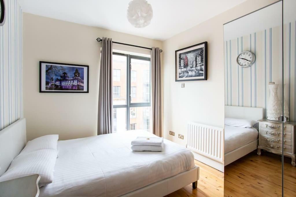 Spacious Belfast City Centre Duplex Apartment Eksteriør billede