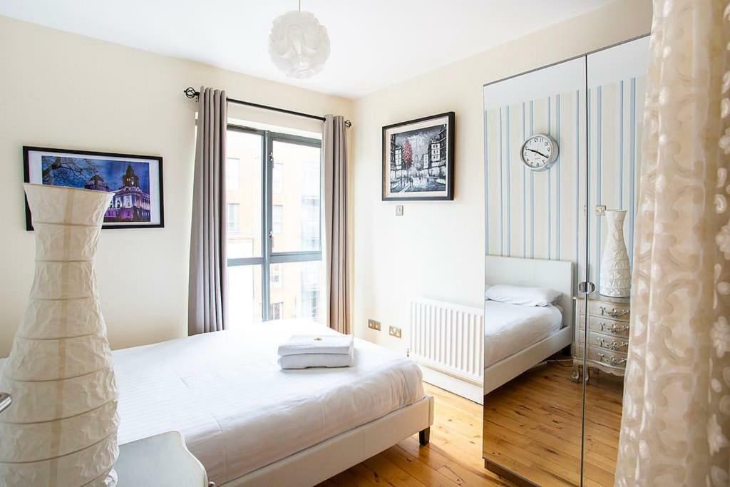 Spacious Belfast City Centre Duplex Apartment Eksteriør billede